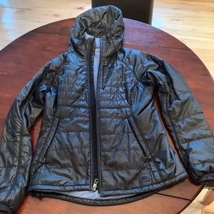 REI black hooded packable puff jacket
